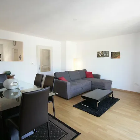 Apartment Bellevue Avec Terrasse