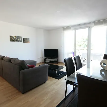 Apartment Bellevue Avec Terrasse *